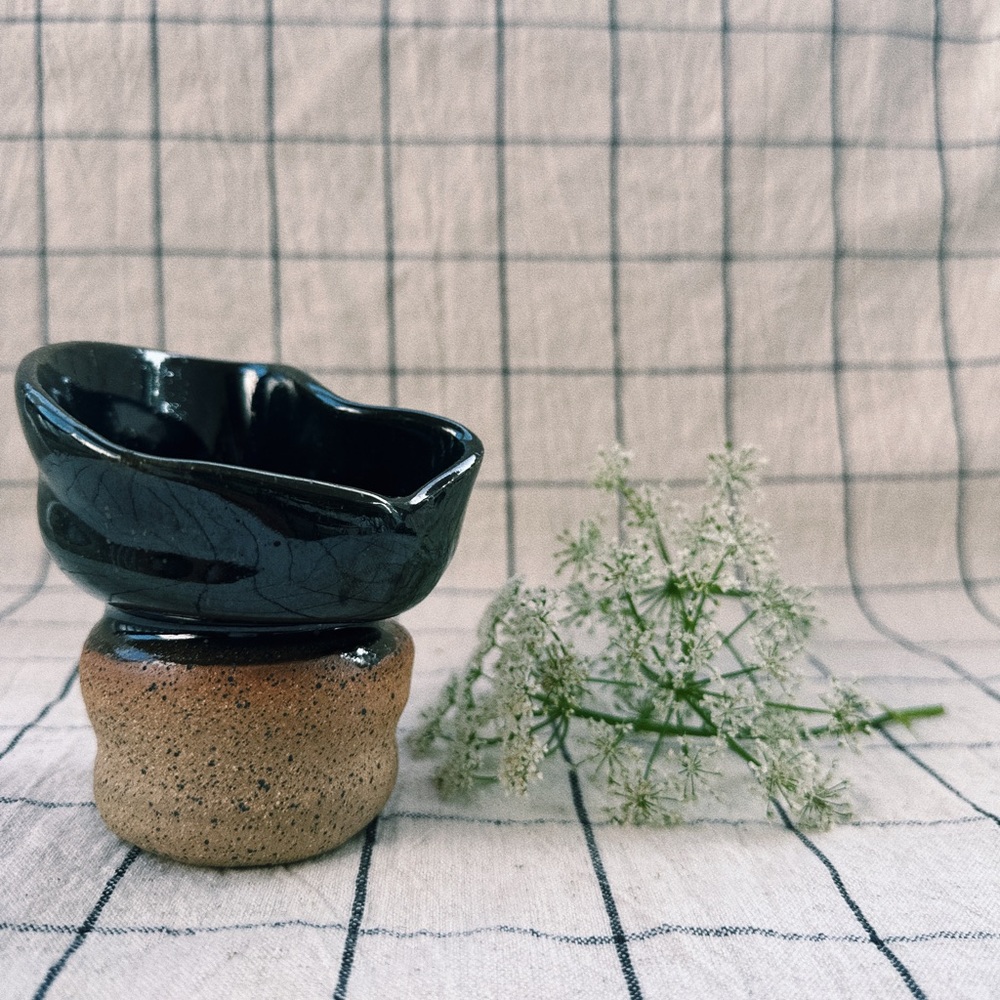 Ceramic small vase